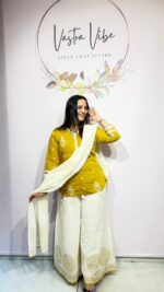 SHORT KURTI WITH DIVIDER PLAZO