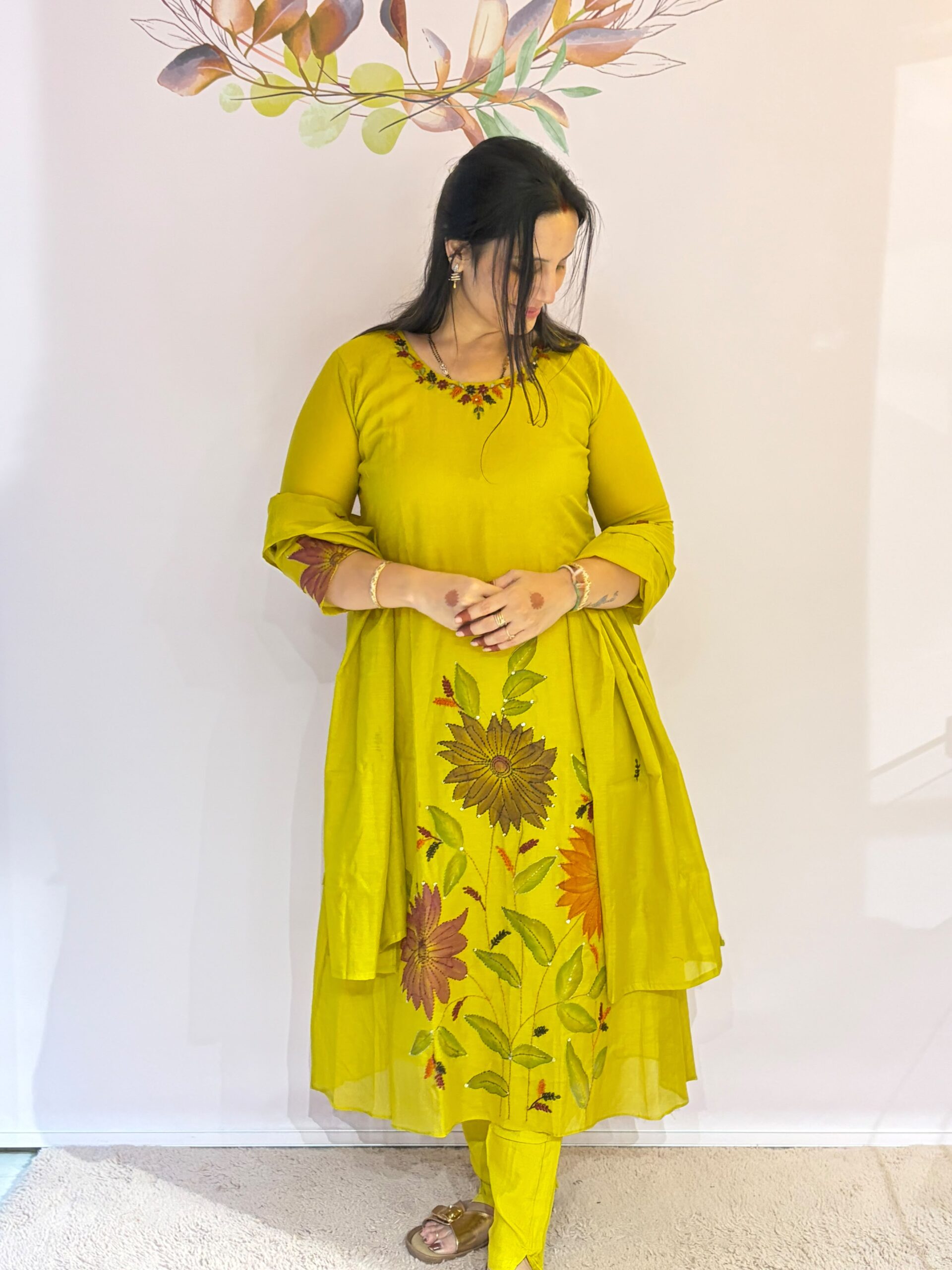 WhatsApp Image 2026-09-16 at 7.38.01 PM (2) MUL CHANDERI 3 PIECE SUIT - Image 1